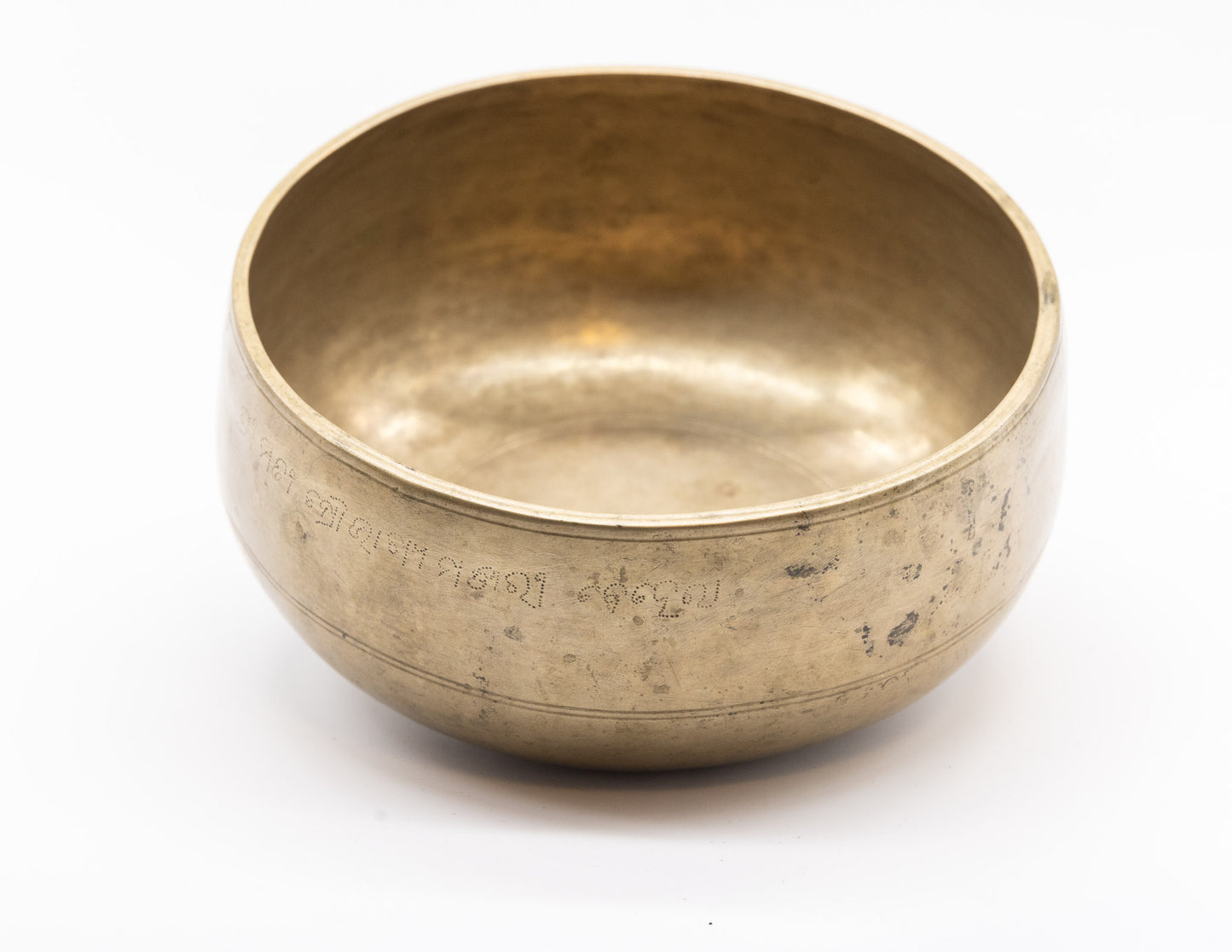 Handcrafted Singing Bowl – 17cm | 11