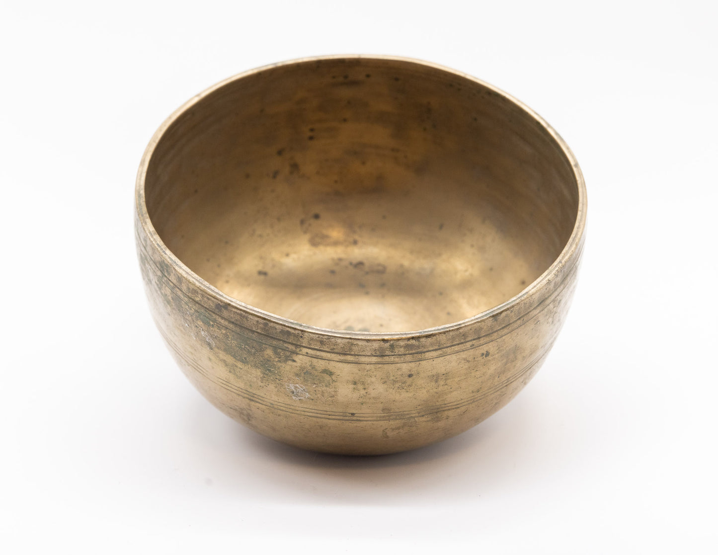 Handcrafted Singing Bowl – 16cm | 13