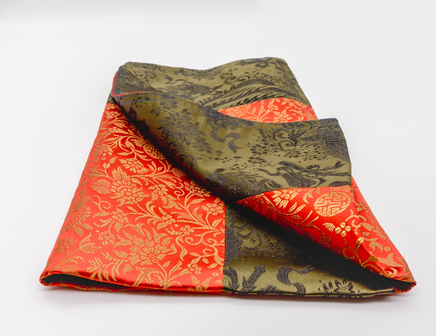 Square Brocade Red with Olive Green Border 64x64 cm