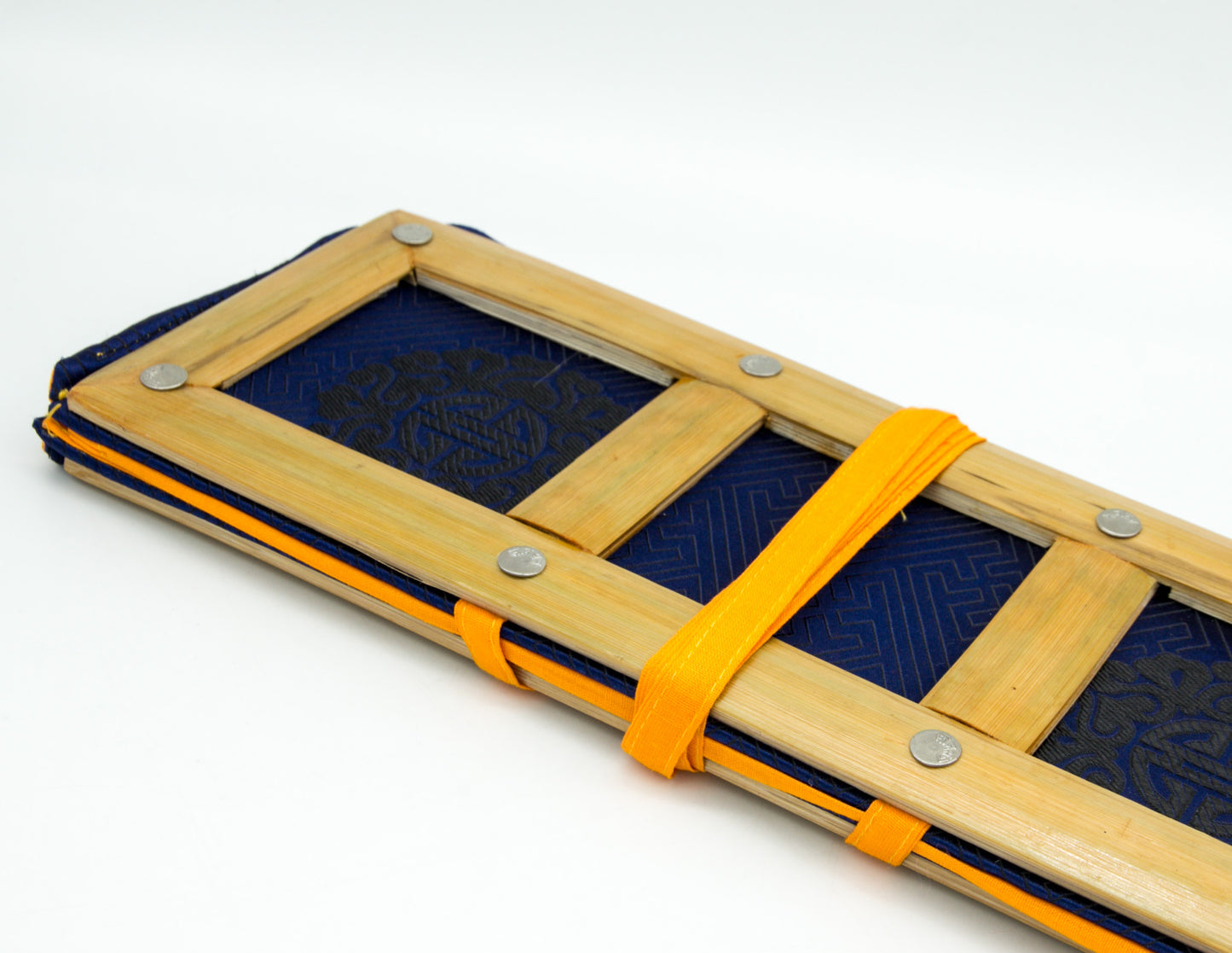Bamboo Pecha Support