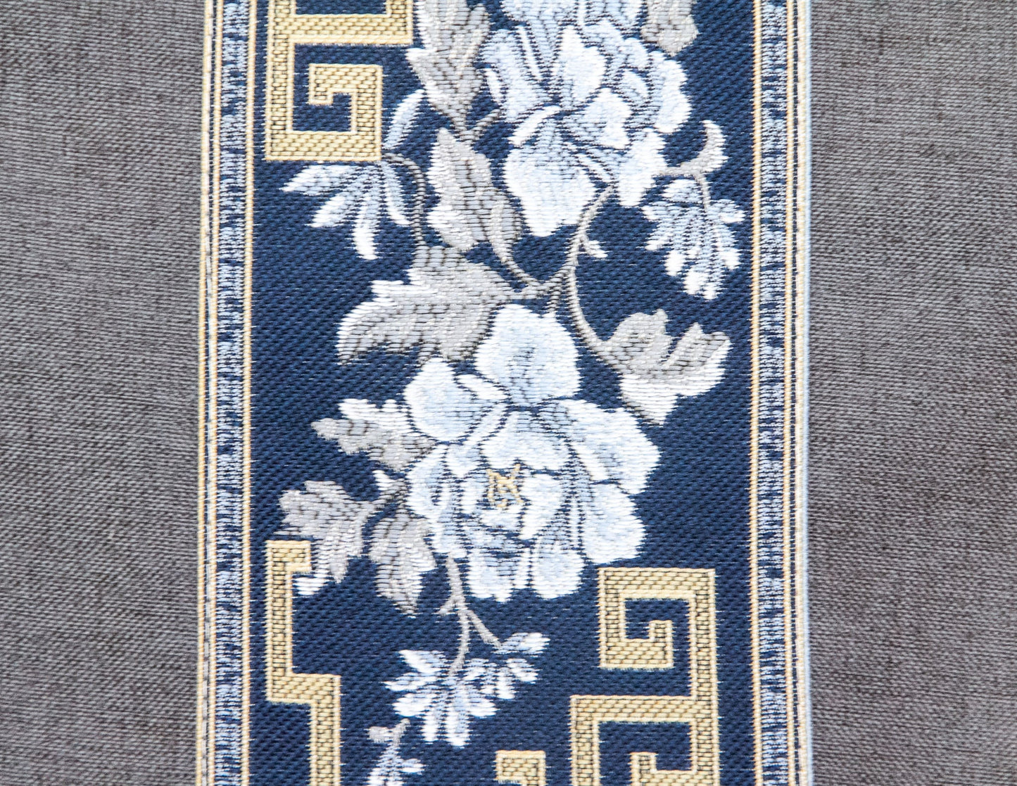 Brocade Runner Cloth – 33 x 53cm