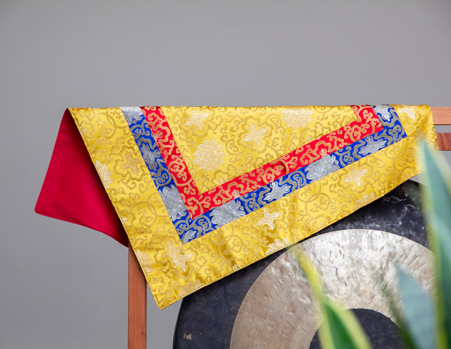 Square Brocade Cloth – 82 x 82cm