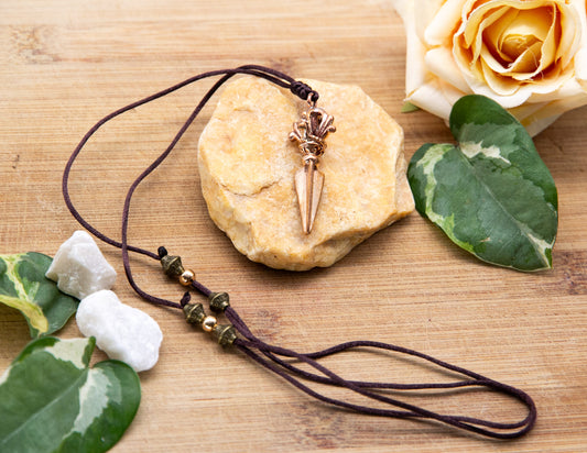 Kupferne Phurba-Halskette