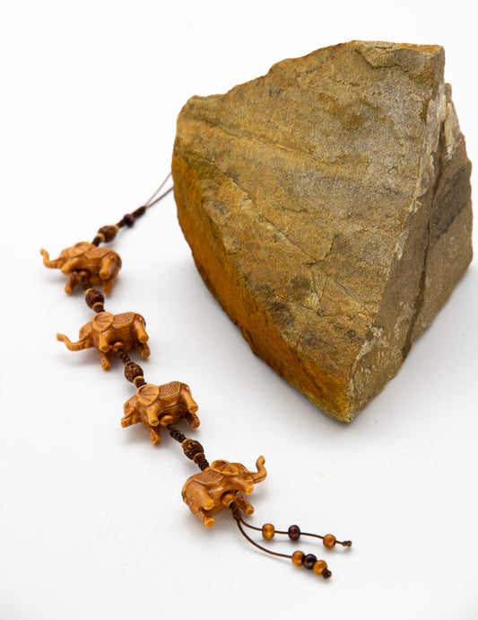 Ornement d’éléphant fabriqué à la main