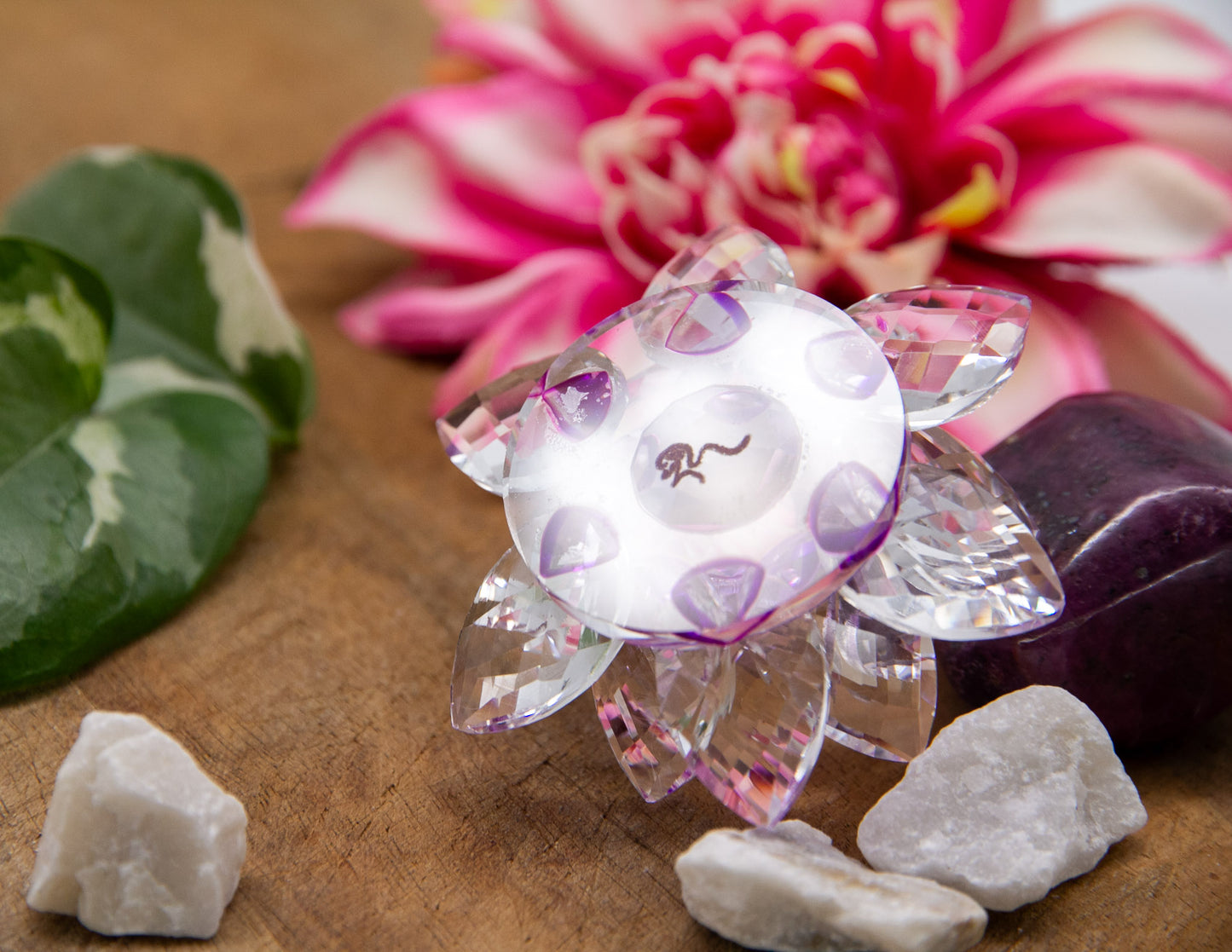 Glass Lotus – 6cm