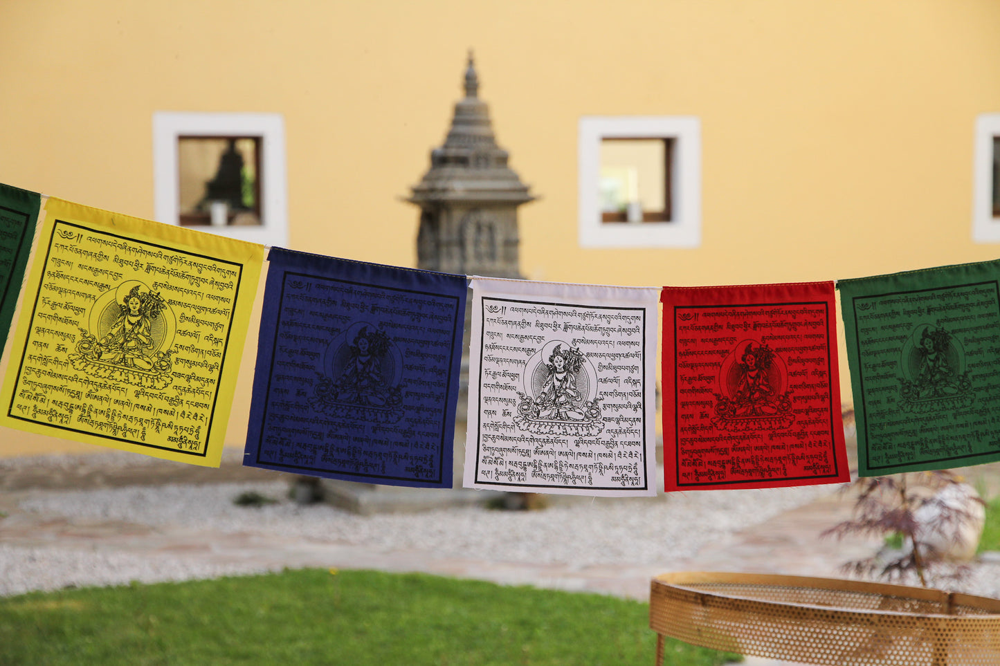 Sitatapatra "White Parasol" Prayer Flags, 20x20cm