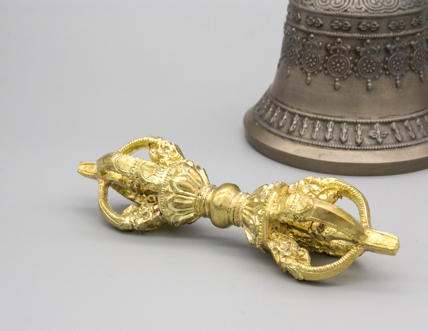 Fine Quality Bell & Dorje with Gold Contrast VI – Standard