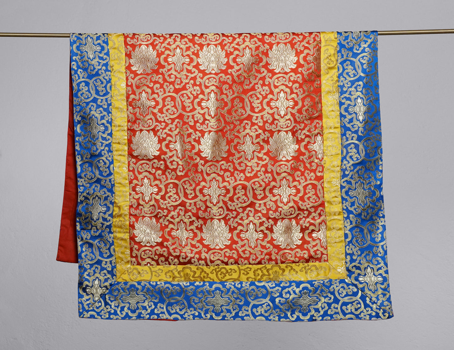 Large Table Cloth – Classic Brocade