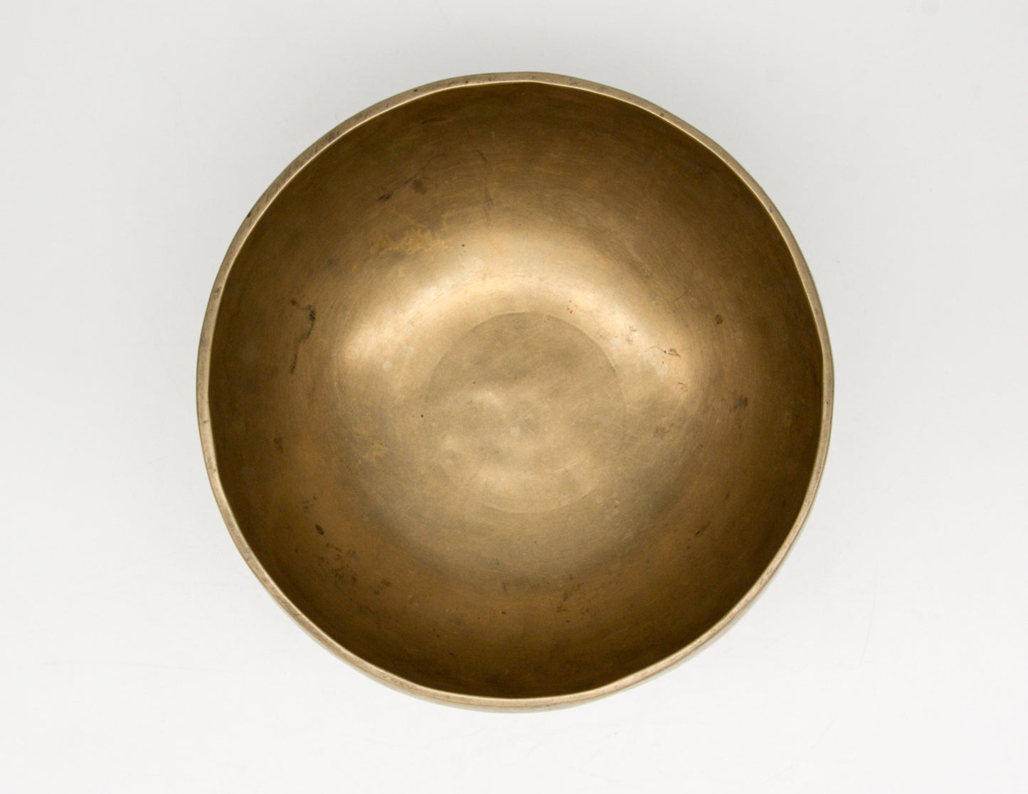 Handgefertigte Klangschale – 18cm F-Ton