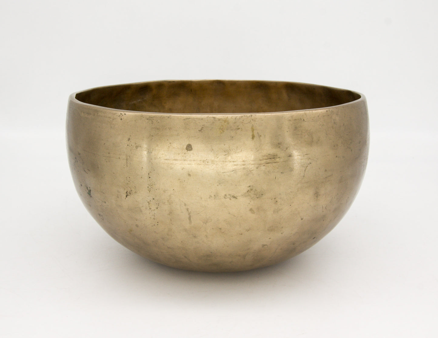Handgefertigte Klangschale – 18cm F-Ton