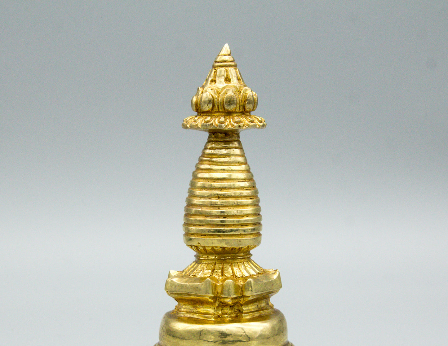 Estupa Kadam, chapada en oro – 13 cm