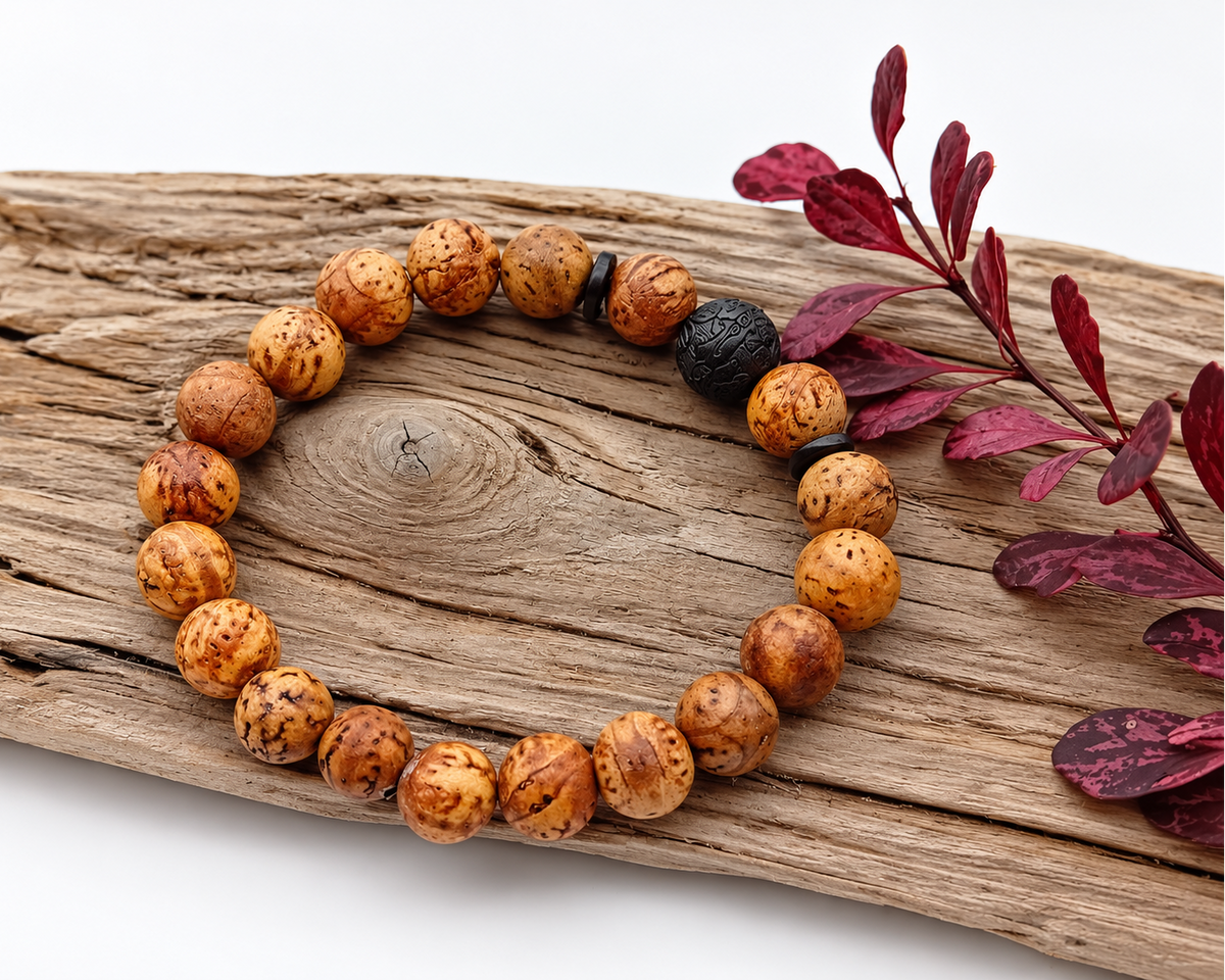 Armband aus Bodhi-Samen und schwarzem, geschnitztem Holz – 10 mm