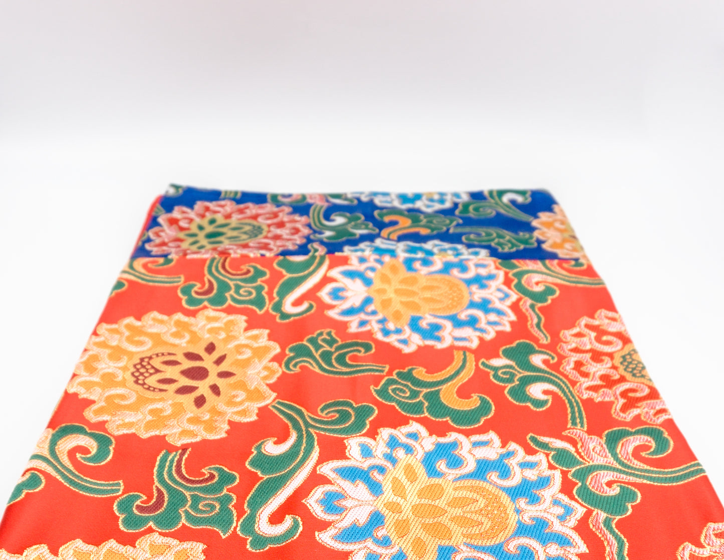 Rectangular Brocade – Red Center 198 x 90 cm
