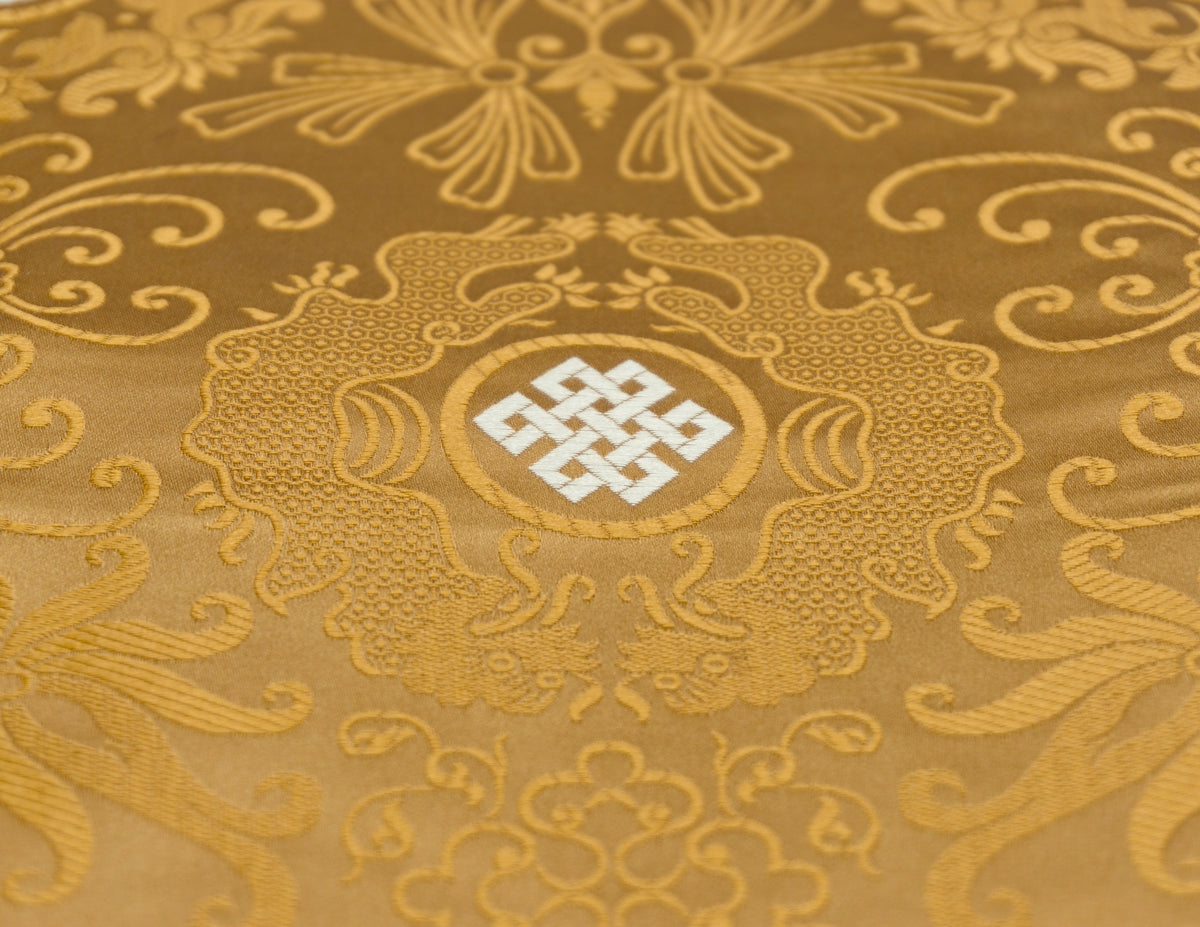 Square Brocade – Gold Center 90x90 cm