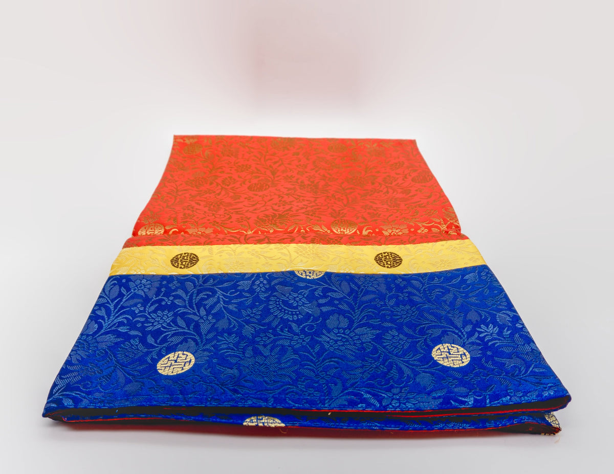 Quadratisches Blumenbrokat 89x89cm - 3 Farben mit roter Mitte