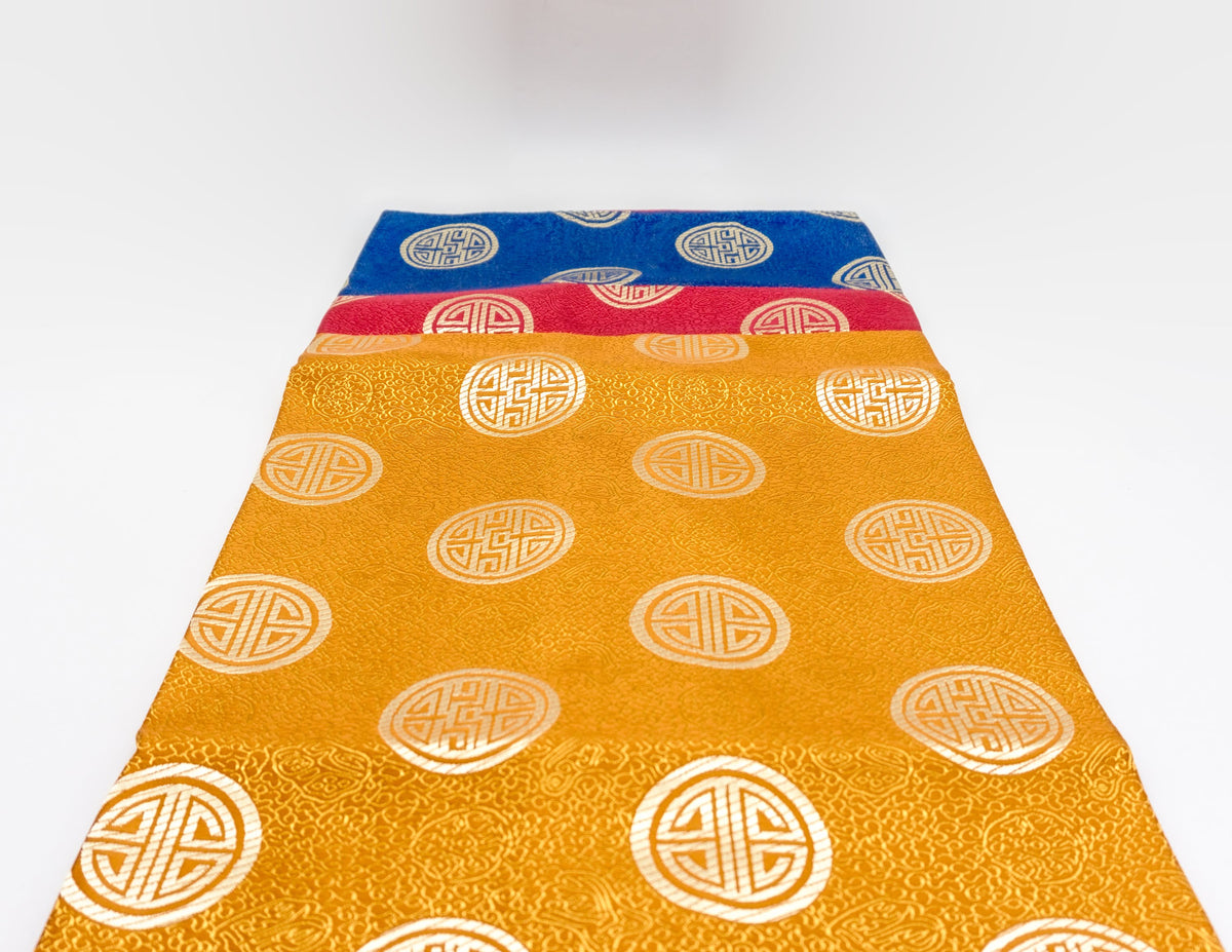 Square Brocade Cloth 80x80cm - 3 Colours, Yellow Center