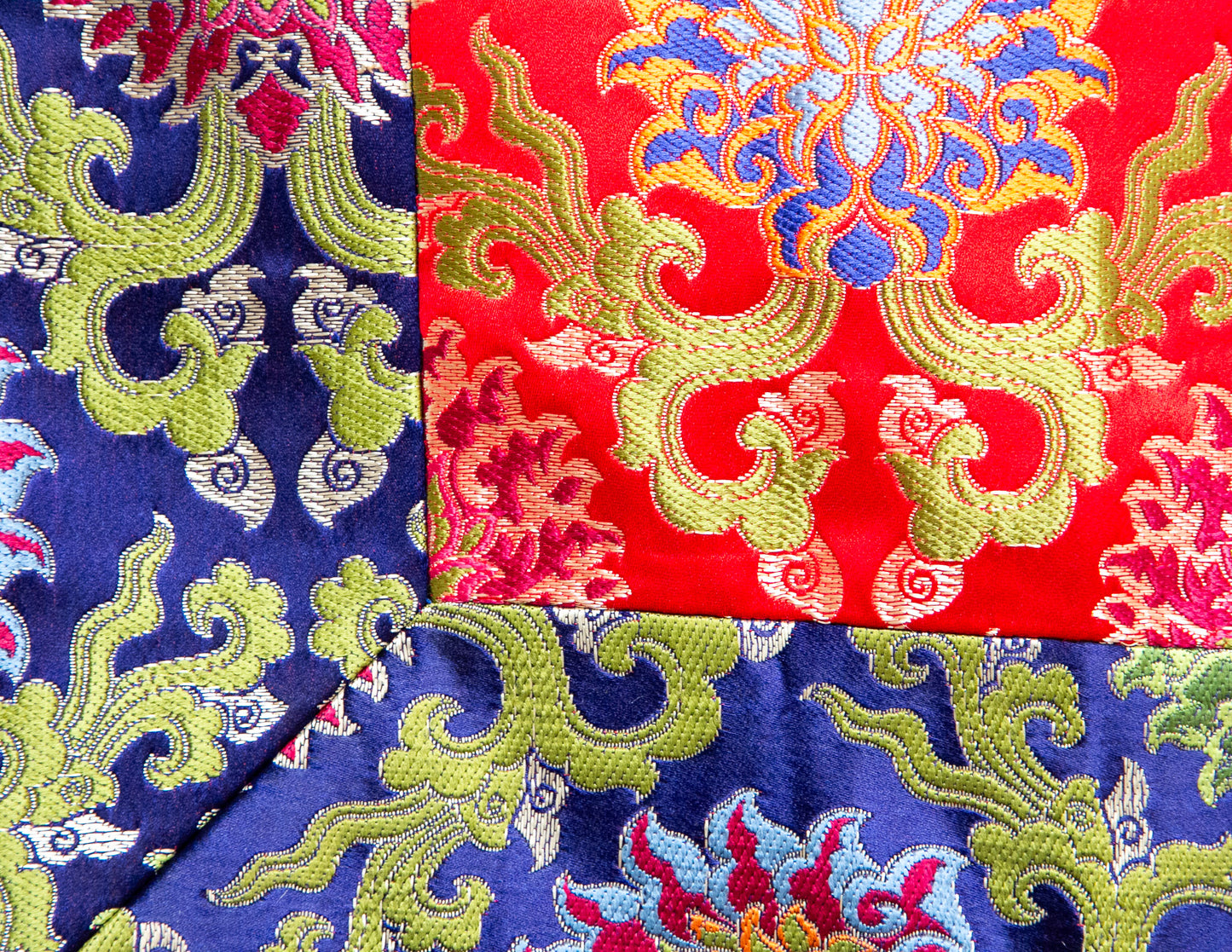 Square Brocade Cloth – 70 x 70cm II