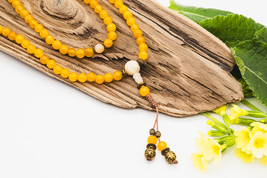 Yellow Onyx & Mother of Pearl Mala – 6mm
