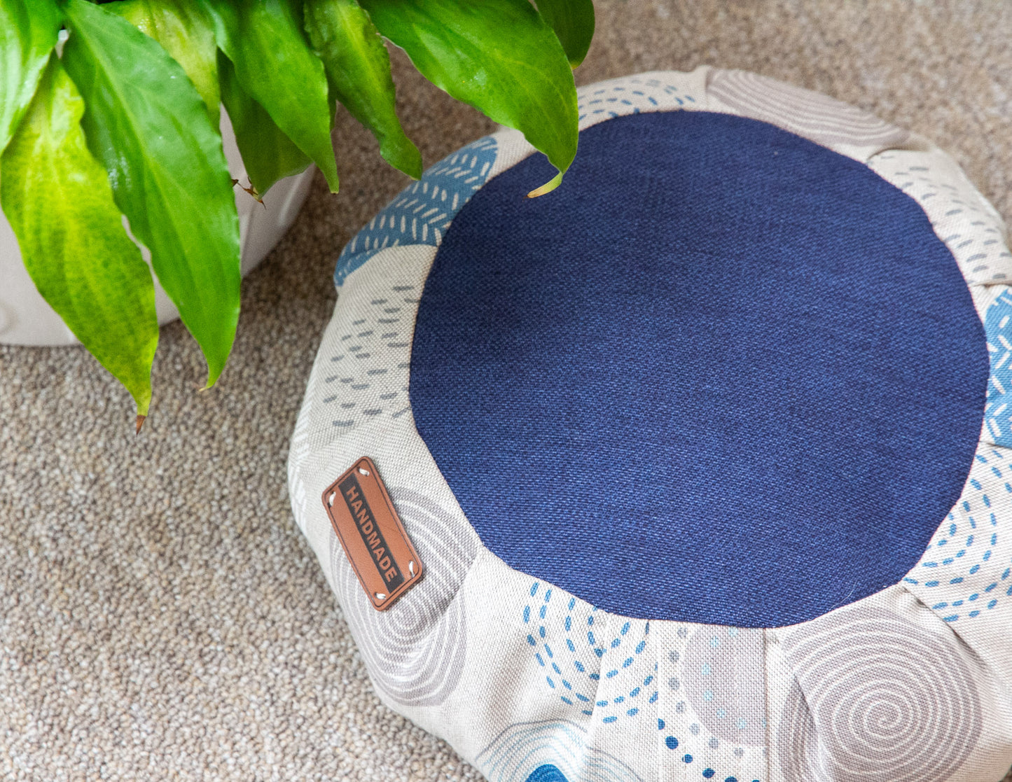 Lightweight Meditation Cushion – Medium