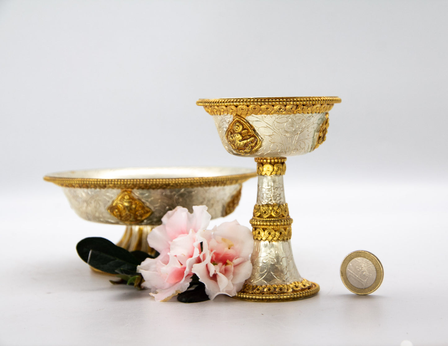 Eingraviertes und geprägtes Serkyem Set, silber und gold-beschichtet