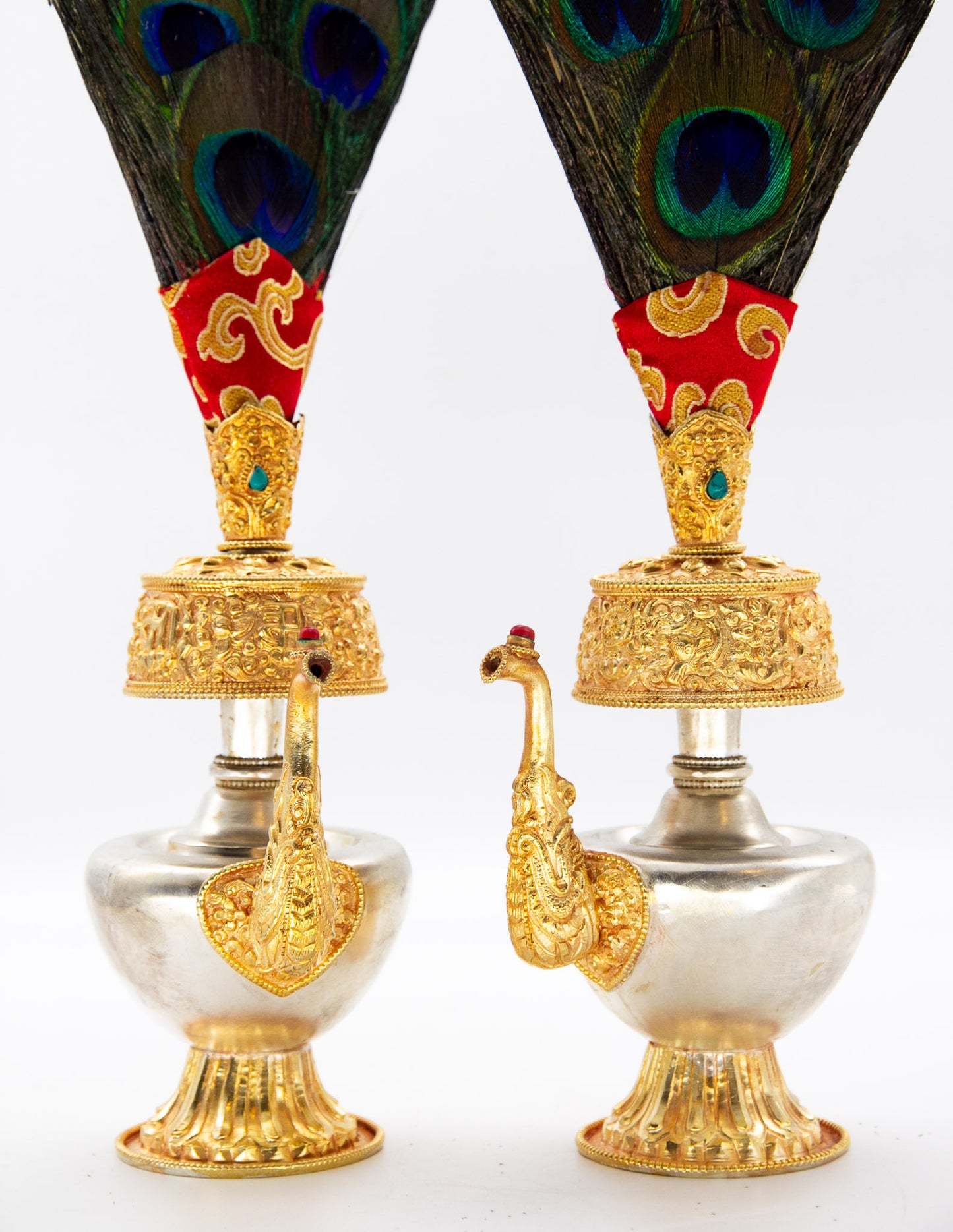 Versilberte und vergoldete Bumpa-Vase mit Federn