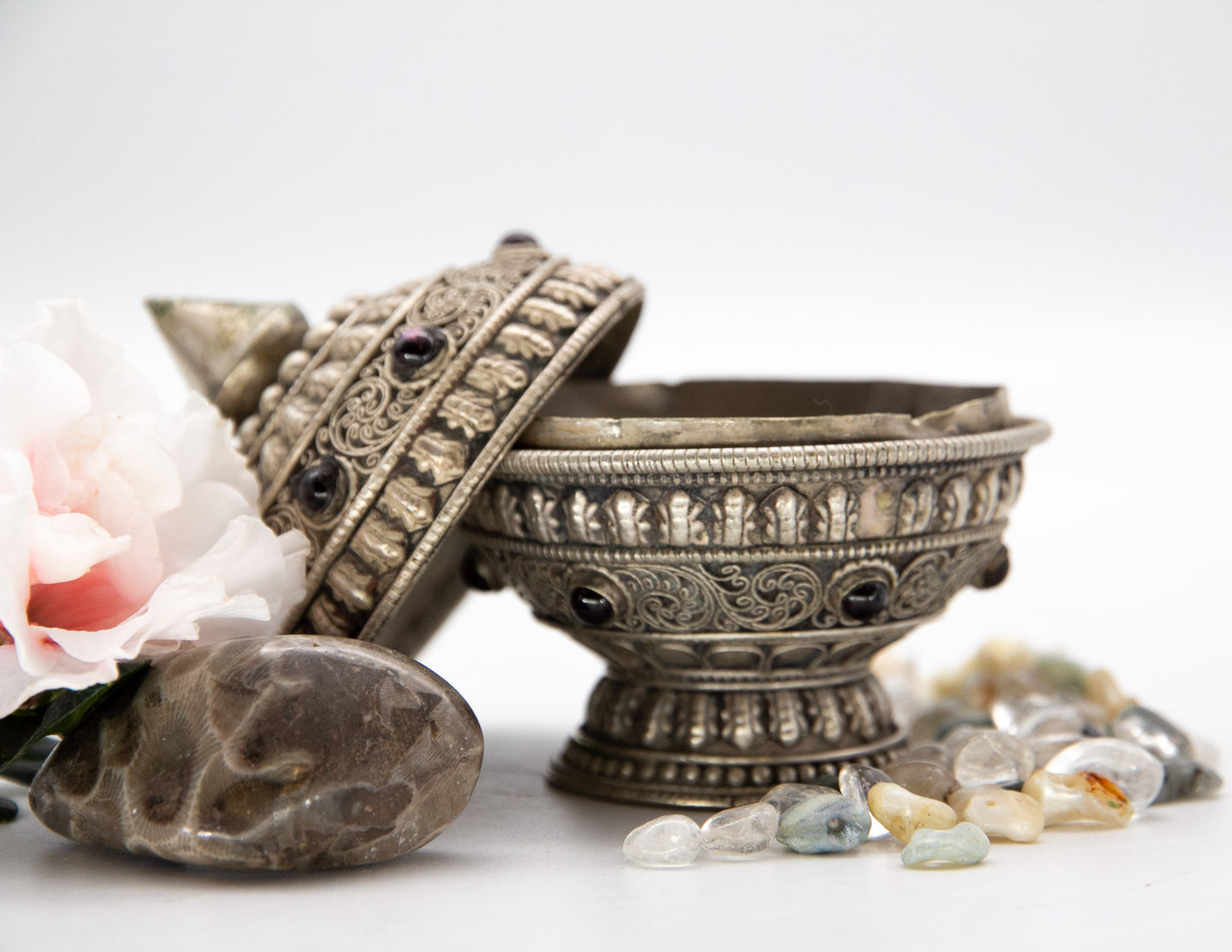 Silberner Reisbehälter