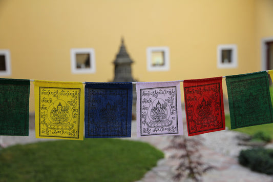 Mini drapeaux de prière de Tchenrézi, 7 x 9 cm