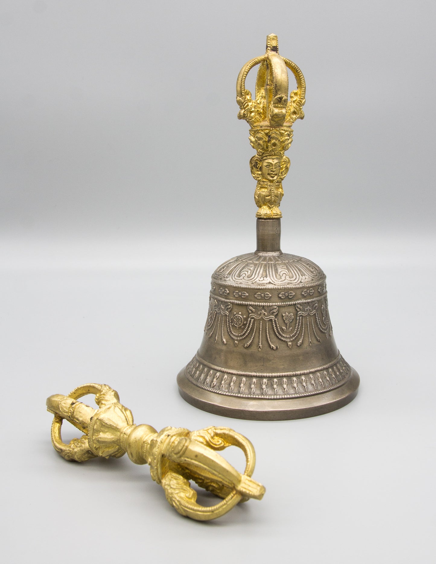 Bell &amp; Dorje de alta calidad con Gold Contrast IV – Estándar