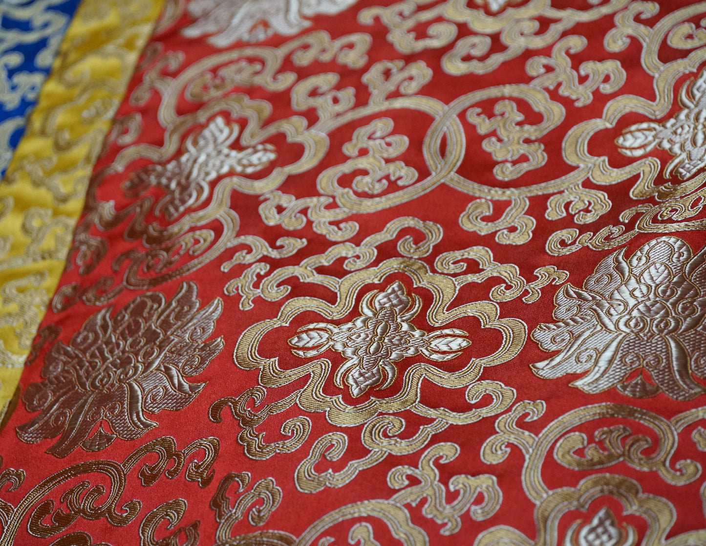 Large Table Cloth – Classic Brocade