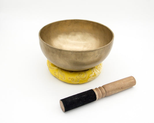Handcrafted Singing Bowl – 17cm