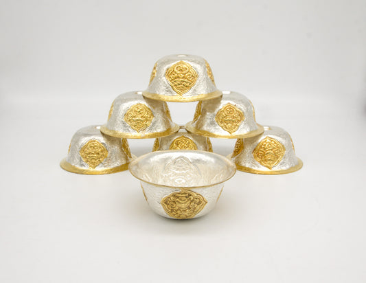Jeu de bols d'offrandes artisanaux avec gravures en relief, plaqué or et argent - 8cm