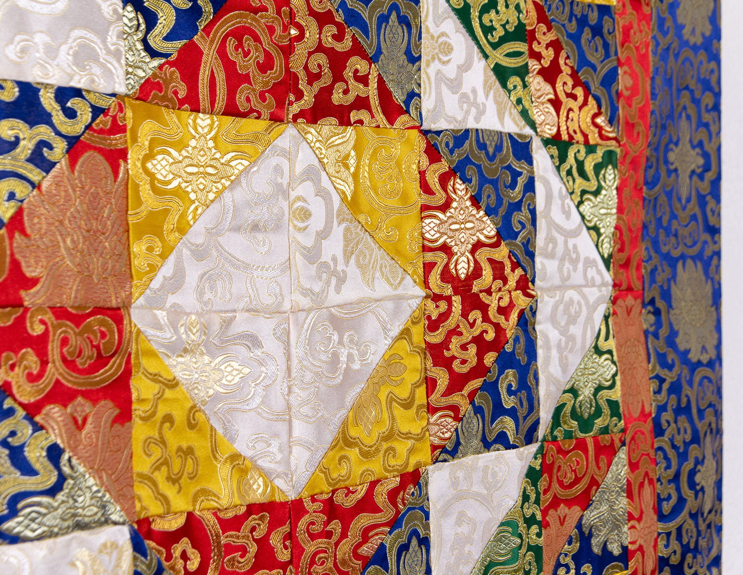Mantel Grande – Brocado Triángulo Multicolor